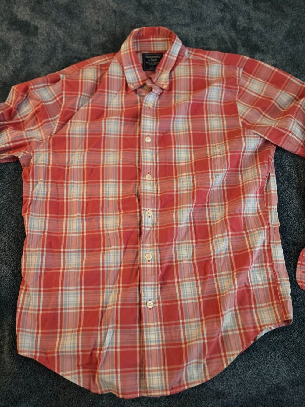 Abercrombie & Fitch Plaid Button Down Men’s Large Red